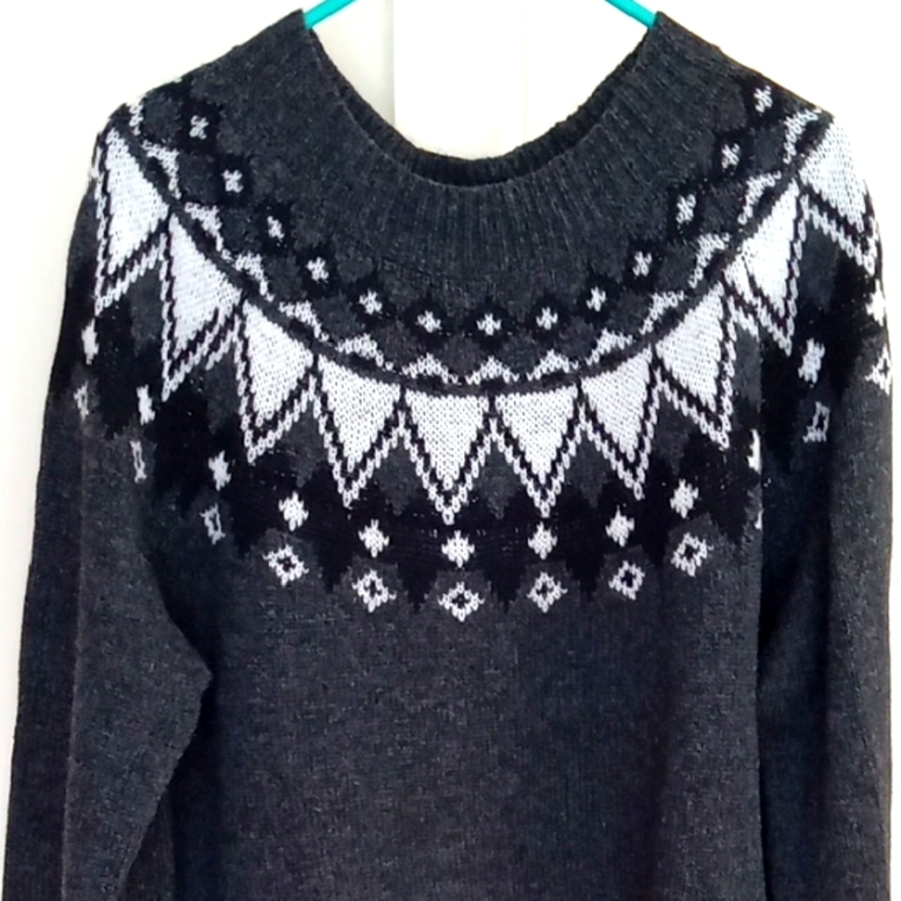 NWOT DARK GRAY FAIR ISLE NECKLINE DRESS BY ELLOS.  BLACK & WHITE PATTERN.  LARGE